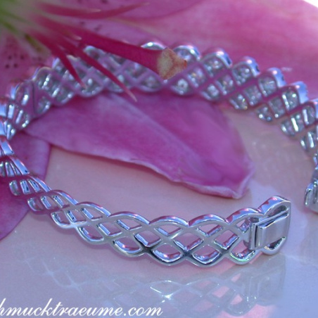 Exquisite Diamond Bangle (7,10 ct.)