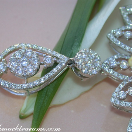 Gigantic Diamond Pendant / Brooch with Impressive Dimensions