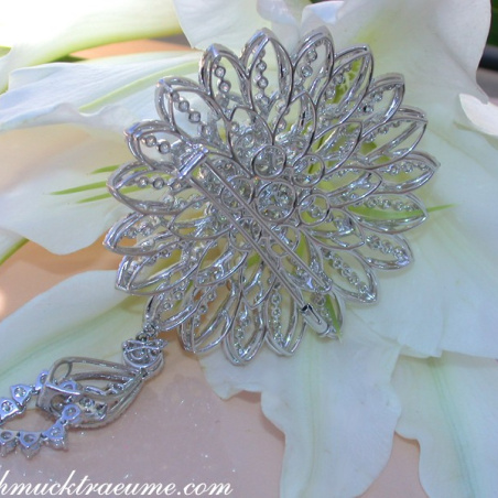 Gigantic Diamond Pendant / Brooch with Impressive Dimensions