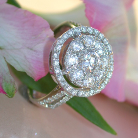 Exquisite Diamond Ring (Illusion Design)