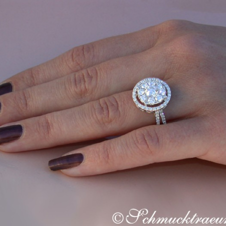 Exquisite Diamond Ring (Illusion Design)