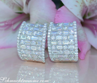 Terrific Diamond Earrings with Baguette Diamonds