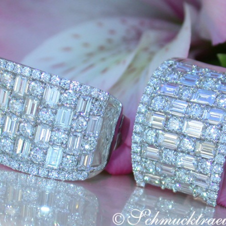 Terrific Diamond Earrings with Baguette Diamonds