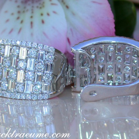 Terrific Diamond Earrings with Baguette Diamonds