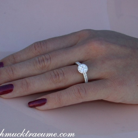 Classy Diamond Ring