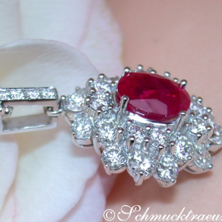 Exquisite Burmese Ruby Pendant with Diamonds