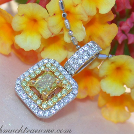 Terrific Yellow & White Diamond Pendant