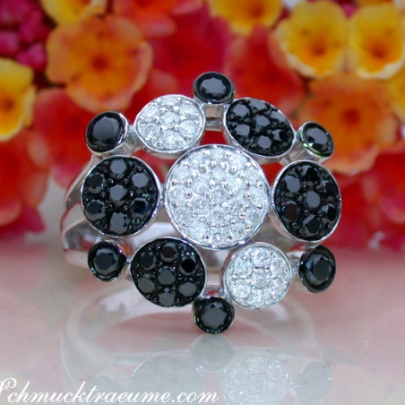 Unusual Black & White Diamond Ring