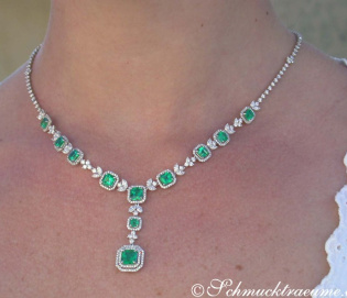 Unique Necklace with Columbian Emeralds and Diamonds