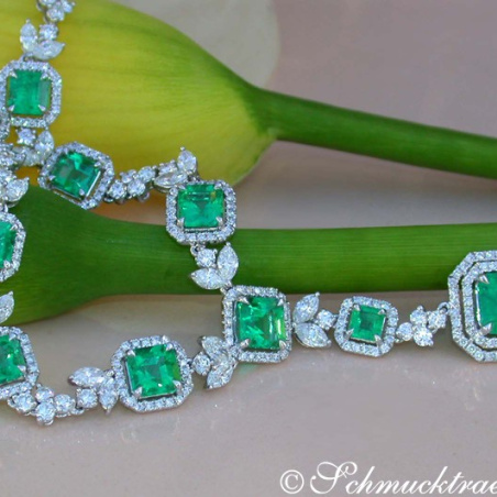 Unique Necklace with Columbian Emeralds and Diamonds