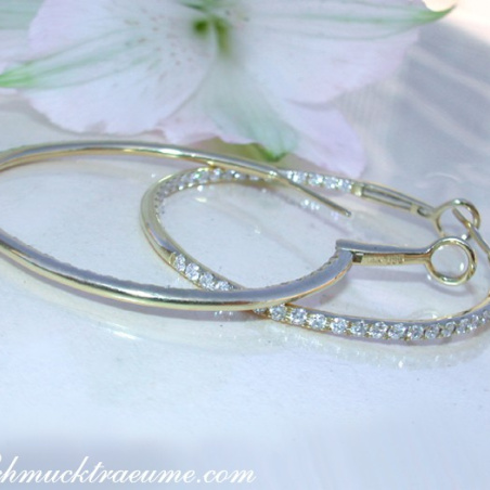 Pretty Hoop Earrings with Diamonds