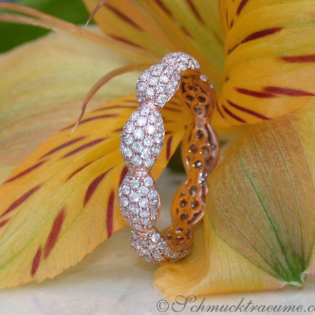 Timeless Diamond Pavé Eternity Ring in Rose gold