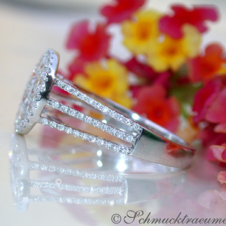 Extra flat Diamond Ring
