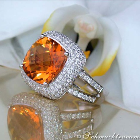Amazing Madeira Citrine Ring with Diamonds