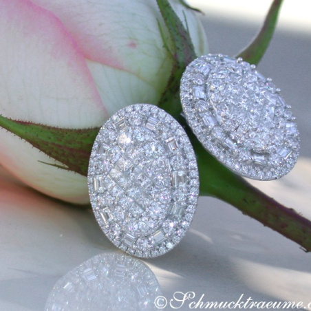 Prestigeous Diamond Earrings with Baguette & Princess Diamonds