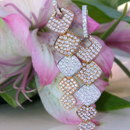 High-end Dangling Earrings with Diamonds