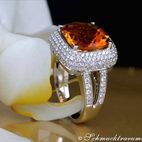 Amazing Madeira Citrine Ring with Diamonds