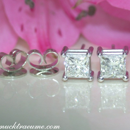 Timeless Princess Diamond Solitaire Studs (1,50 ct.)