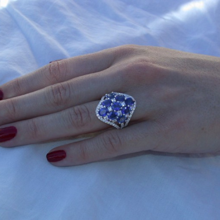 Stately Ceylon Sapphire Ring with Diamonds