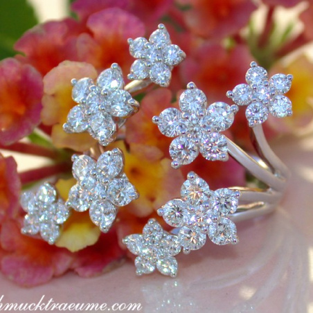 Brillanten Ring im Blüten Design