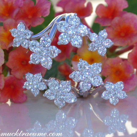 Brillanten Ring im Blüten Design