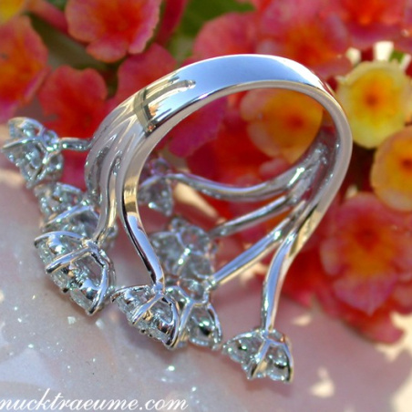 Brillanten Ring im Blüten Design