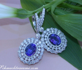 Magnificent AAA Tanzanite Dangling Earrings with Diamonds