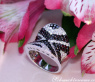 Stately Black & White Diamond Ring (Zig-Zag Style)
