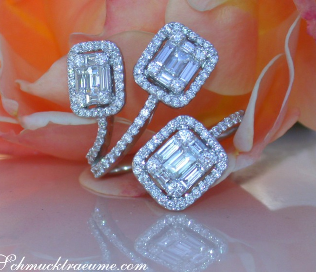 Unusual Diamond Ring with Baguette Diamonds Unusual Diamond Ring with Baguette Diamonds