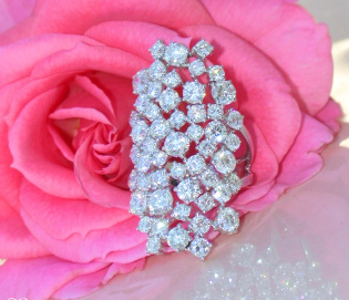 Extra stattlicher Brillanten Ring
