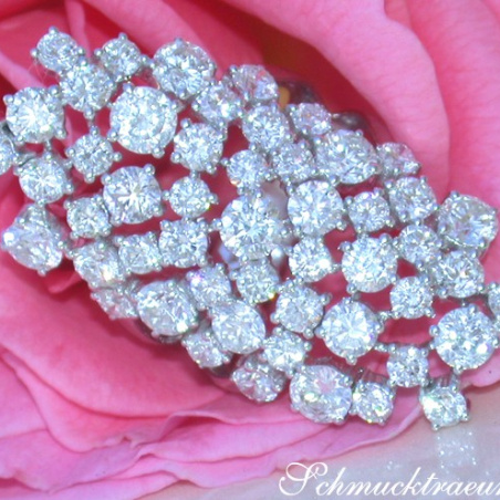 Extra stattlicher Brillanten Ring