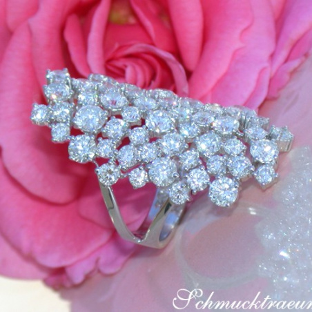 Extra stattlicher Brillanten Ring