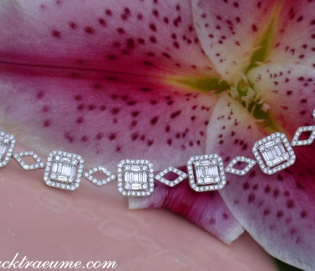 First Class Diamond Bracelet with Baguette Diamonds