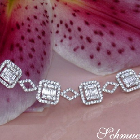 First Class Diamond Bracelet with Baguette Diamonds