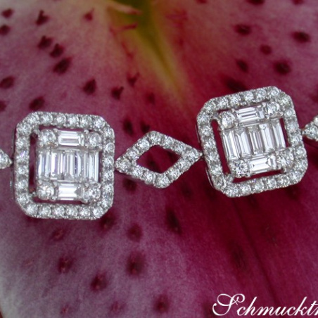 First Class Diamond Bracelet with Baguette Diamonds