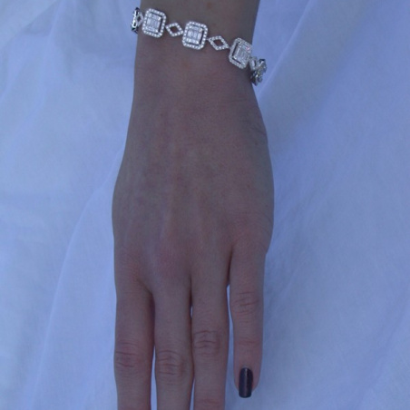 First Class Diamond Bracelet with Baguette Diamonds