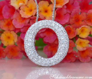 Elegant Diamond Circle Pendant