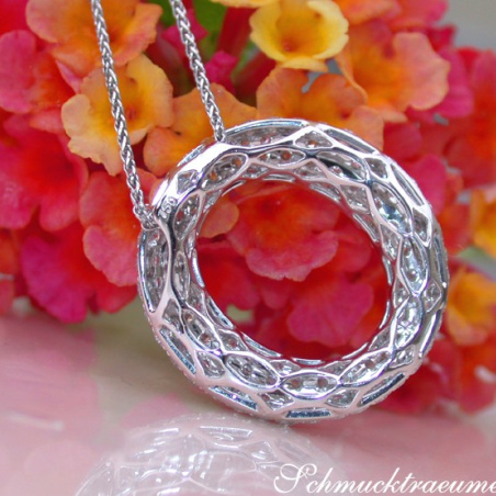 Elegant Diamond Circle Pendant