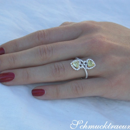 Feminine Diamond Heart Ring with Yellow Diamonds