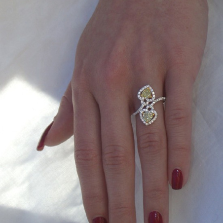 Feminine Diamond Heart Ring with Yellow Diamonds