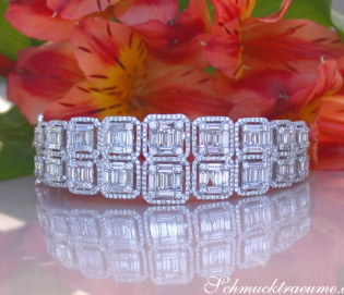 High Carat Diamond Bangle with Baguette Diamonds (5.64 ct.)