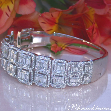 High Carat Diamond Bangle with Baguette Diamonds (5.64 ct.)