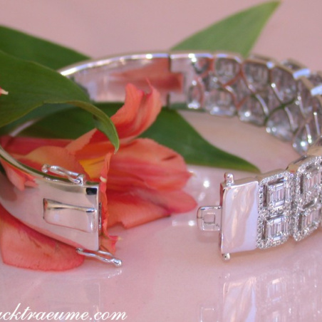 High Carat Diamond Bangle with Baguette Diamonds (5.64 ct.)
