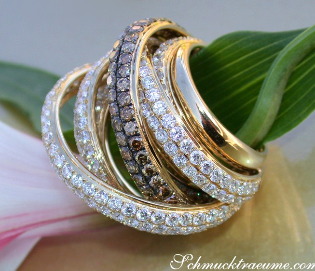 Multi Row Diamond Ring with Brown Diamonds of Stately Size Multi Row Diamond Ring with Brown Diamonds of Stately Size
