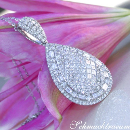Superb Pear Pendant with Brilliant, Princess and Baguette Diamonds