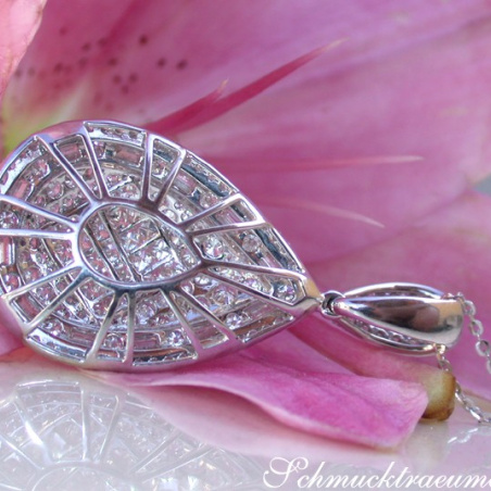 Superb Pear Pendant with Brilliant, Princess and Baguette Diamonds