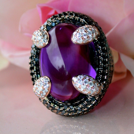 Amethyst Ring mit Brillanten und schwarzen Diamanten