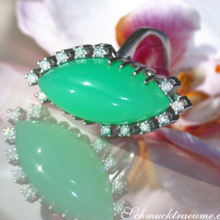 Terrific Chrysoprase Ring with Diamonds