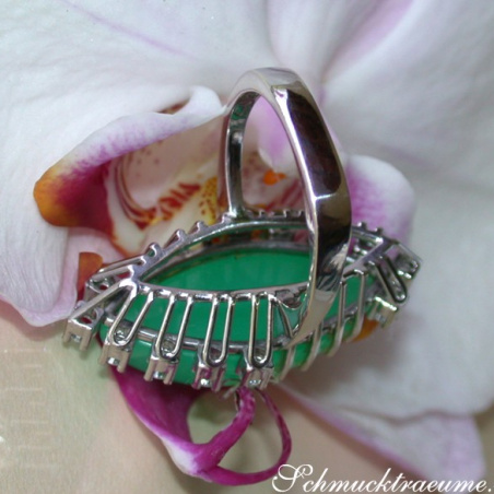 Terrific Chrysoprase Ring with Diamonds