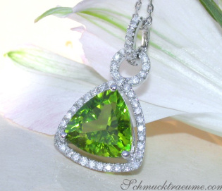 Precious Peridot Pendant with Diamonds